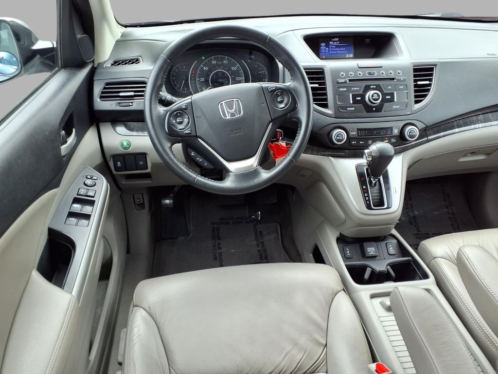 View vehicle photo 4