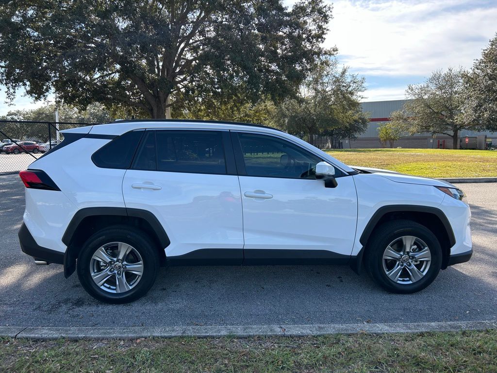 Thumbnail: 2025 Toyota RAV4 - 6