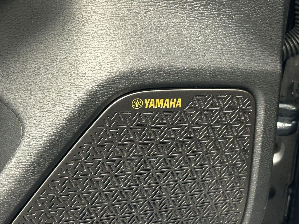 New 2026 Graphite Gray Mitsubishi SE image 14