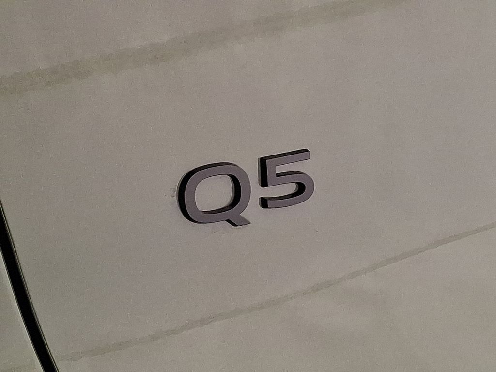 Thumbnail: 2026 Audi Q5 - 15