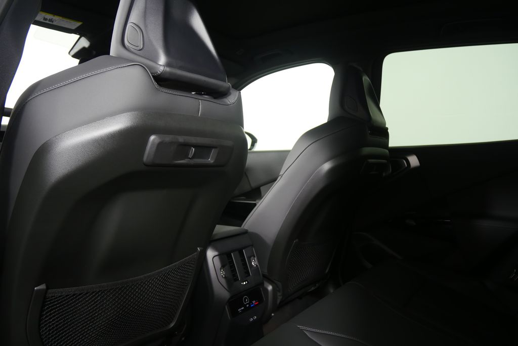 Thumbnail: 2026 BMW X3 - 16