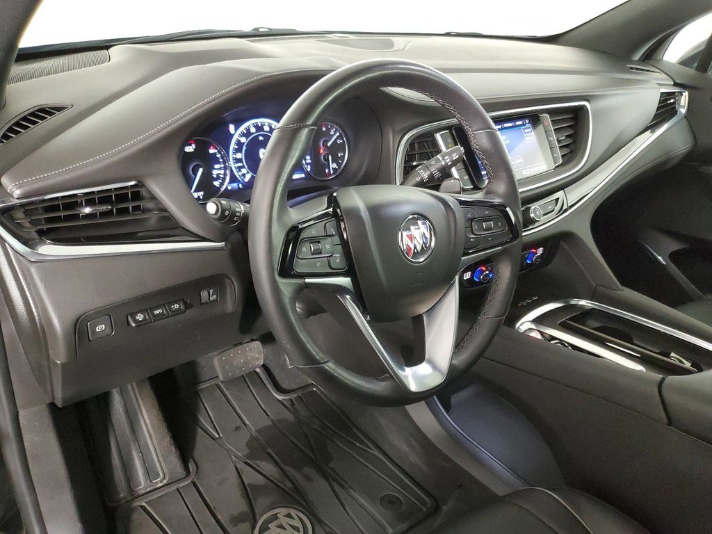 2024 Buick Enclave Avenir 30