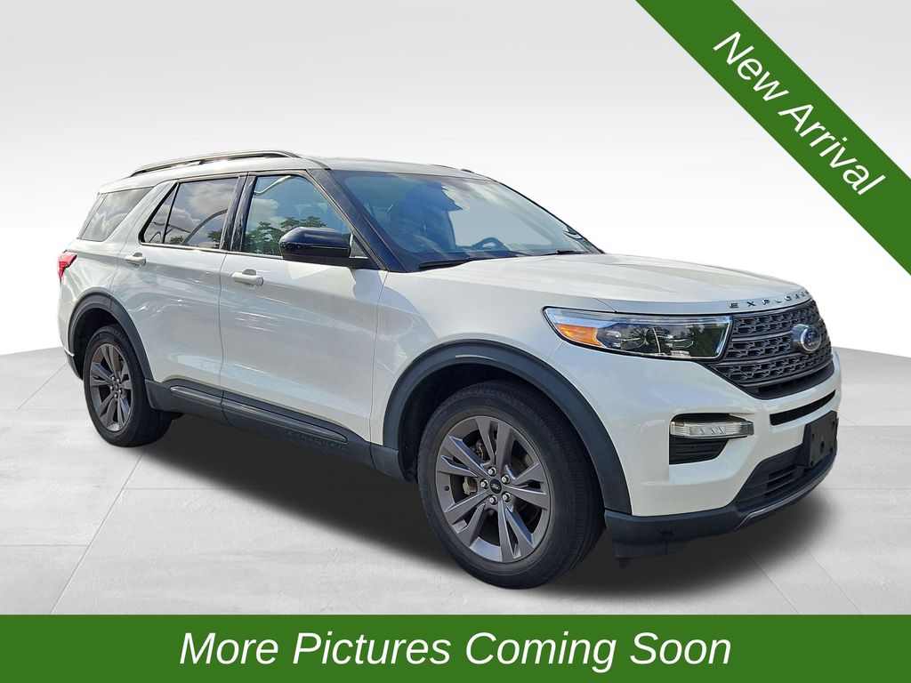 2022 Ford Explorer XLT 4WD's photo