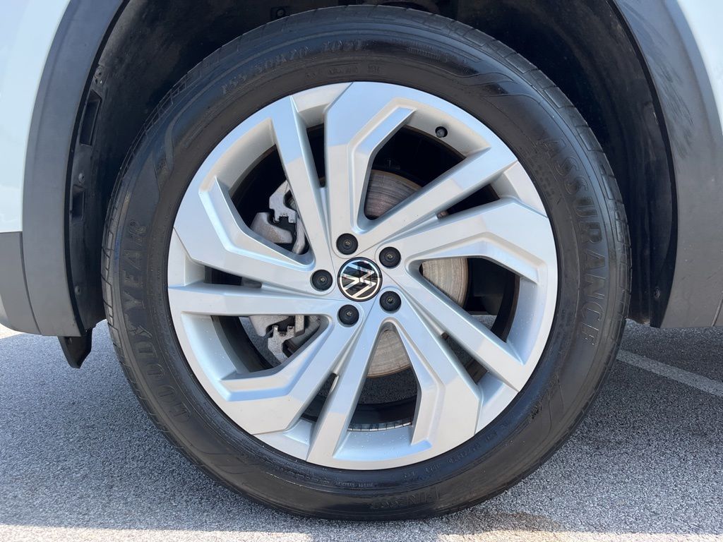 Thumbnail: 2021 Volkswagen Atlas - 11