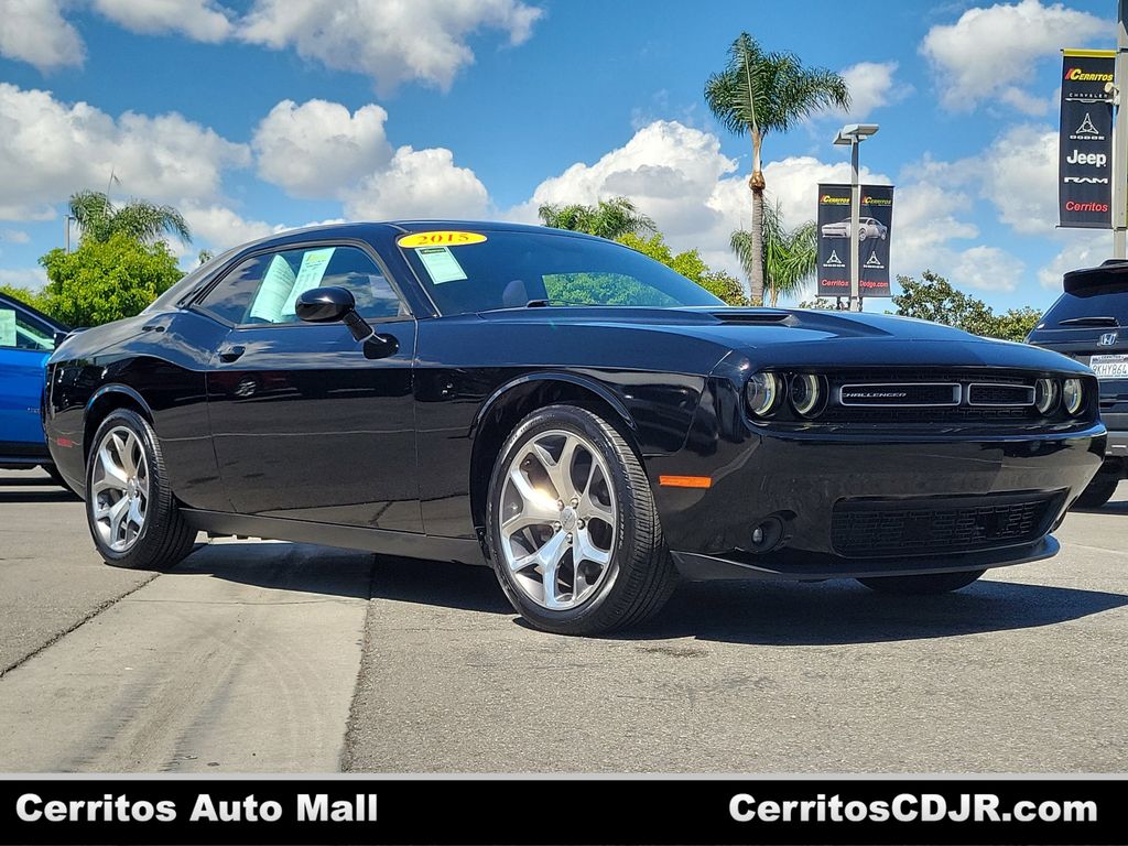 Pitch Black Clearcoat 2015 Dodge Challenger SXT Plus RWD Coupe Rear-Wheel Drive 8-Speed Automatic
