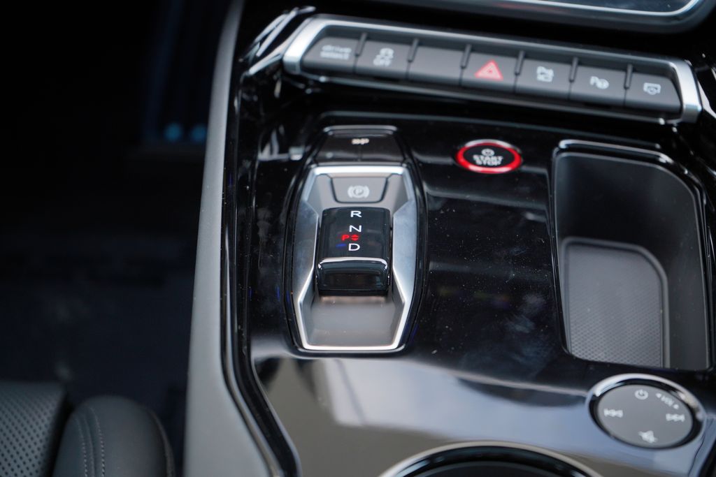 2025 Audi e-tron GT Premium Plus 21