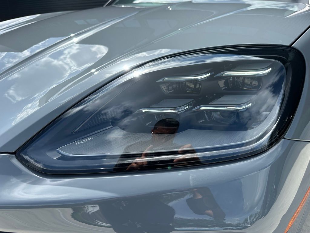 Thumbnail: 2025 Porsche Cayenne - 13