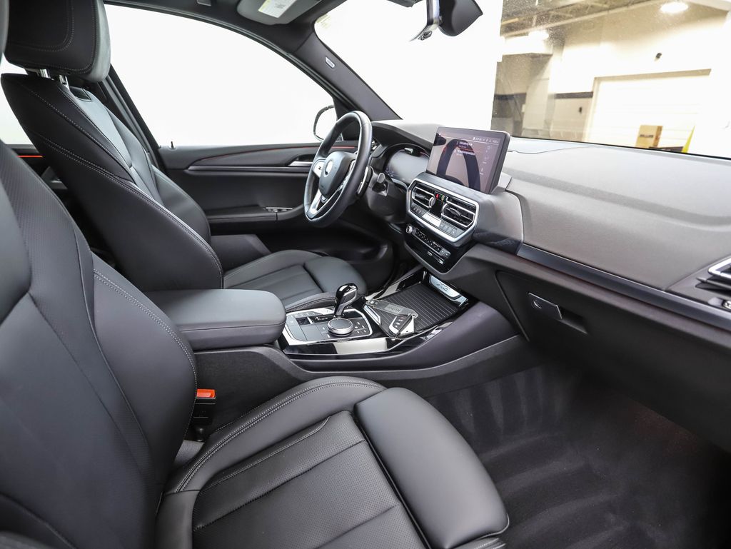 Thumbnail: 2024 BMW X3 - 30