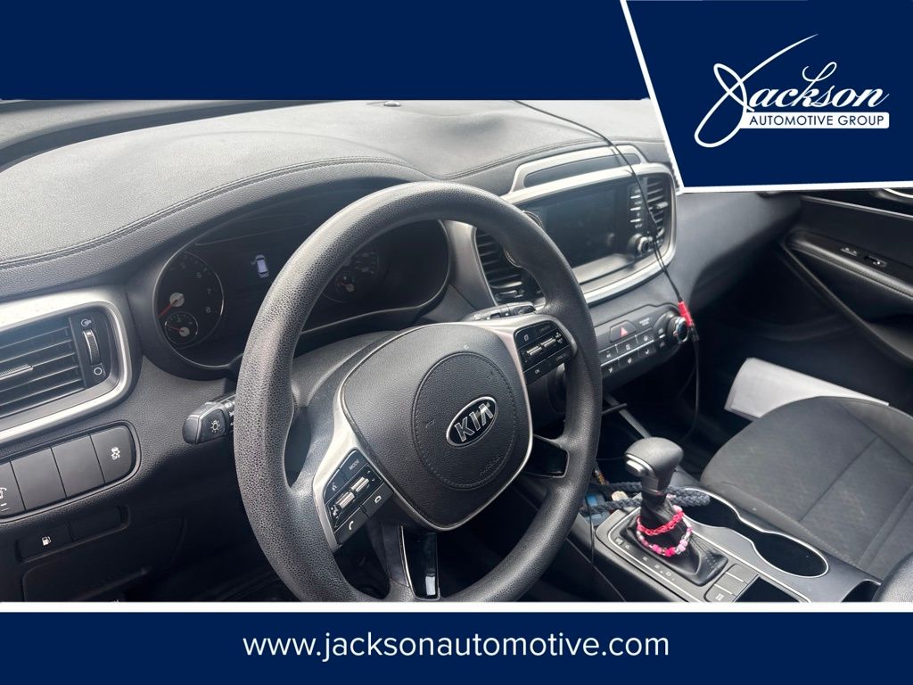 Sparkling Silver 2019 Kia Sorento SUV / Crossover Front-Wheel Drive 6-Speed Automatic