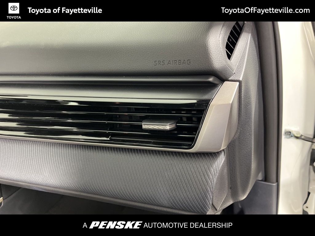 Thumbnail: 2025 Toyota Camry - 19