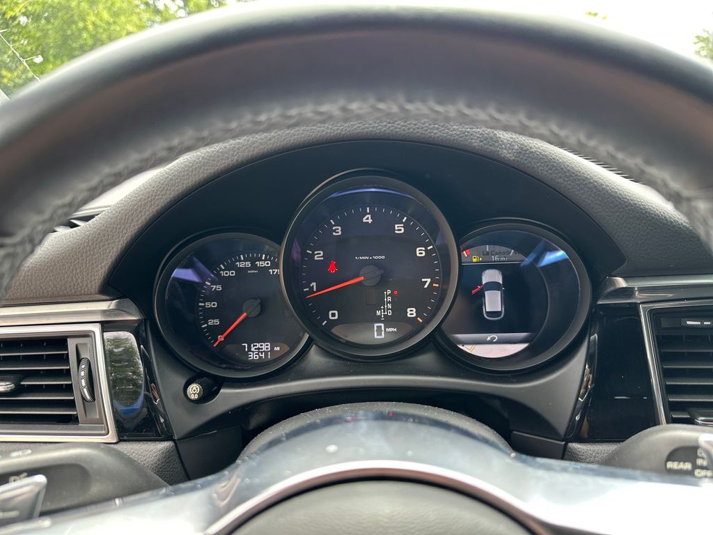 Used Car 2018 Porsche Macan  For Sale Under $25,000 In Austin, Texas