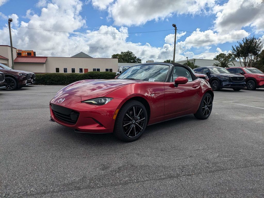 2026 Mazda MX-5 Miata Grand Touring
