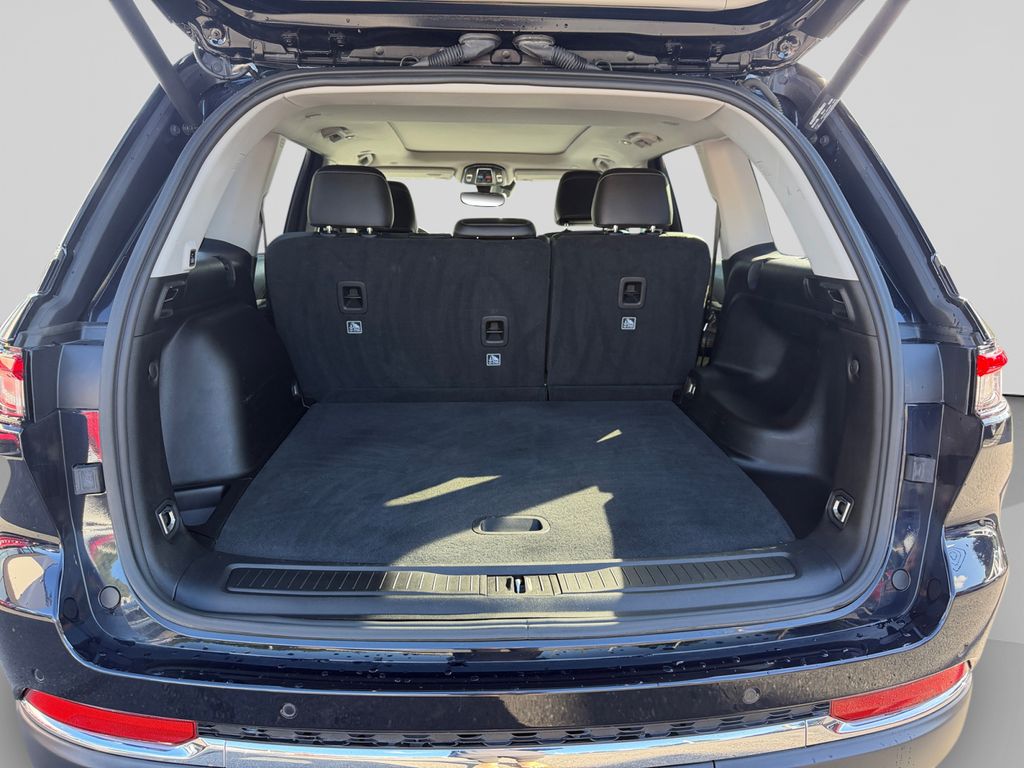 2023 Jeep Grand Cherokee Limited Black at Auto Express Mitsubishi