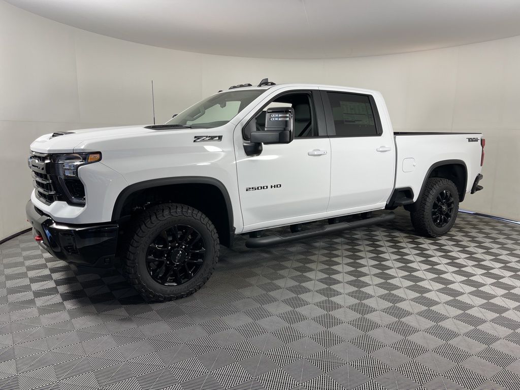 2025 Chevrolet Silverado 2500 LT 2