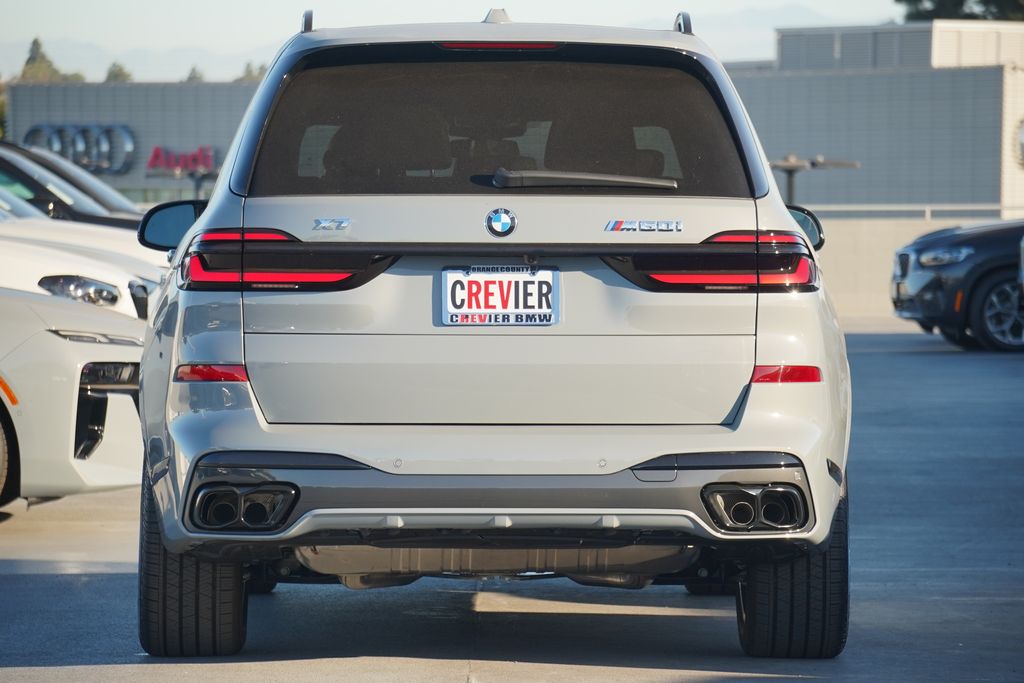 2025 BMW X7 M60i 6