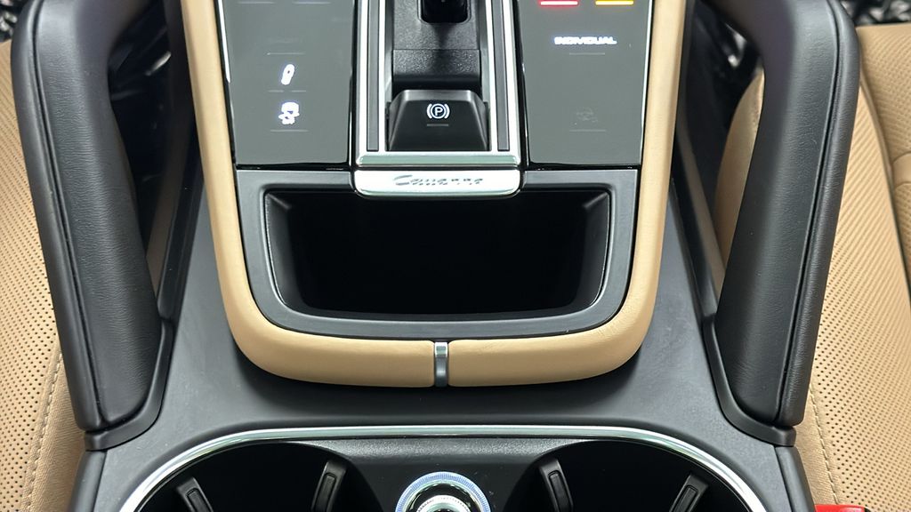 2022 Porsche   30