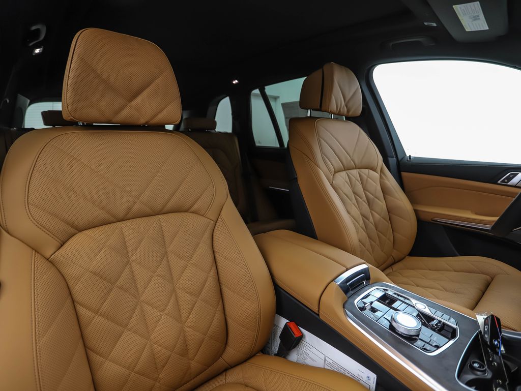 Thumbnail: 2026 BMW X5 - 32