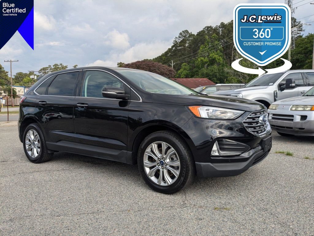 2022 Ford Edge Titanium