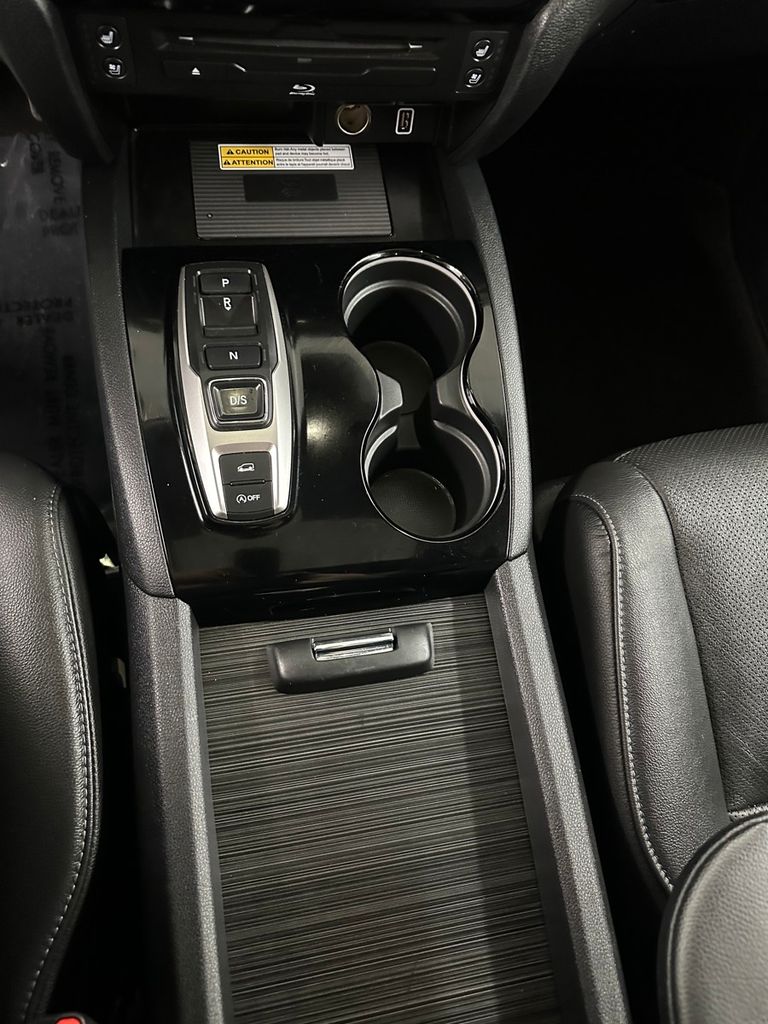 used 2022 Honda Pilot car, priced at $34,985