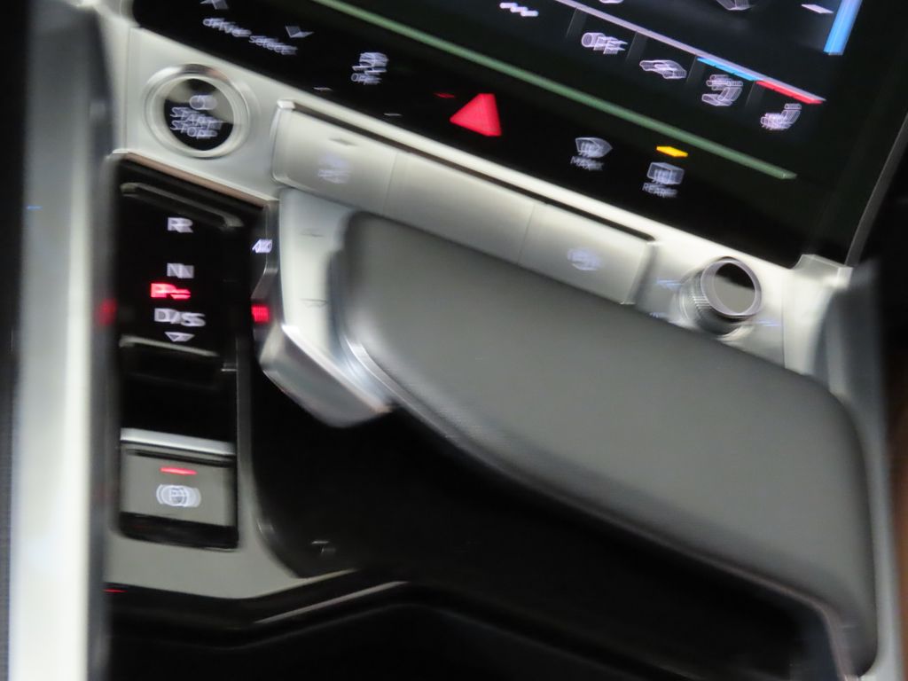 Thumbnail: 2024 Audi Q8 e-tron - 21