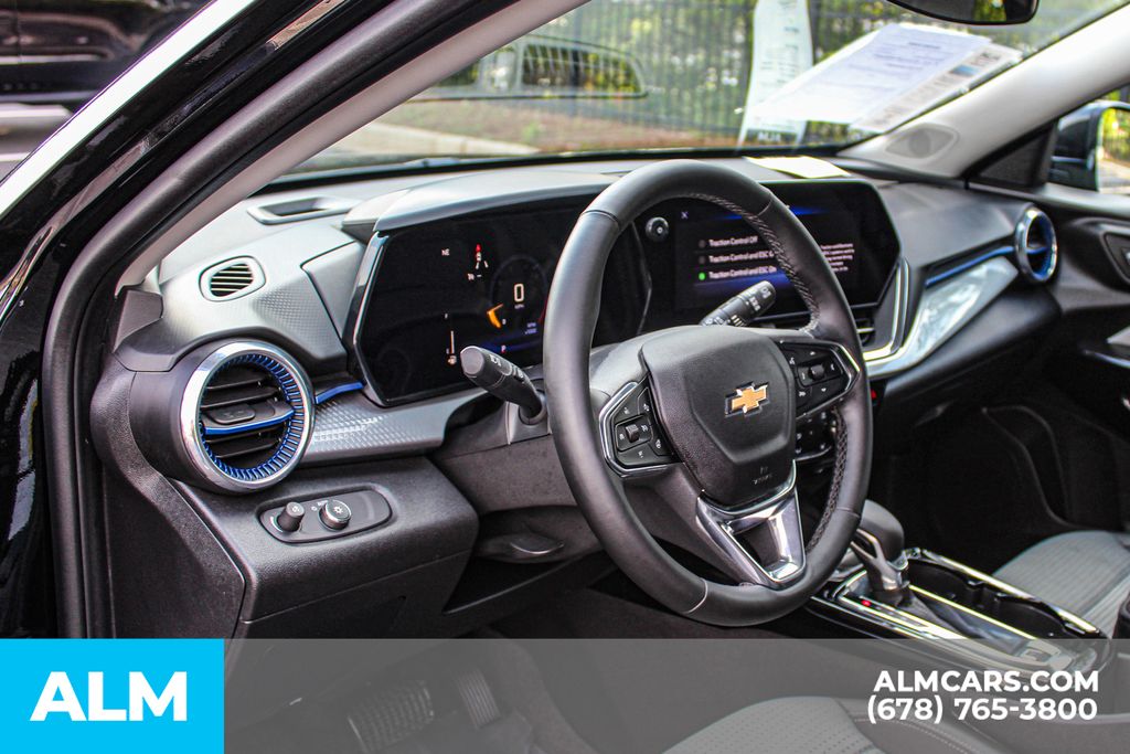 Used 2025 Black Chevrolet LT image 23