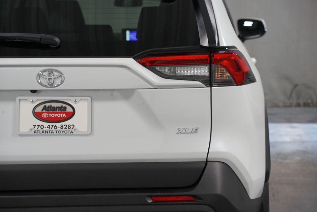 Thumbnail: 2025 Toyota RAV4 - 10