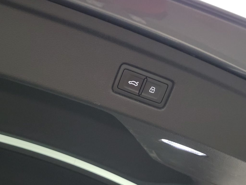 Thumbnail: 2018 Audi A5 - 11