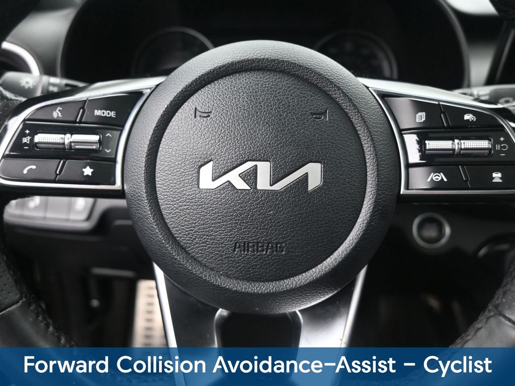 Certified Used 2022 Gray Kia GT-Line image 15