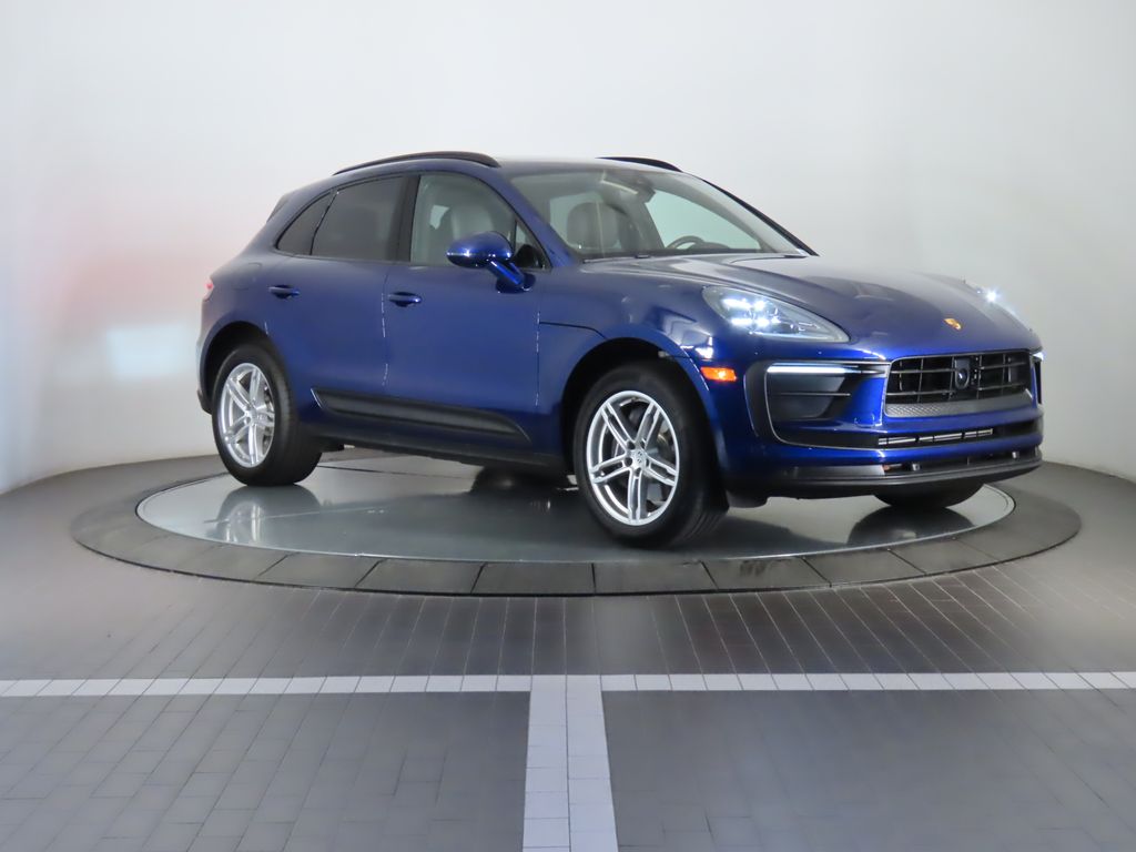 2023 Porsche Macan  7