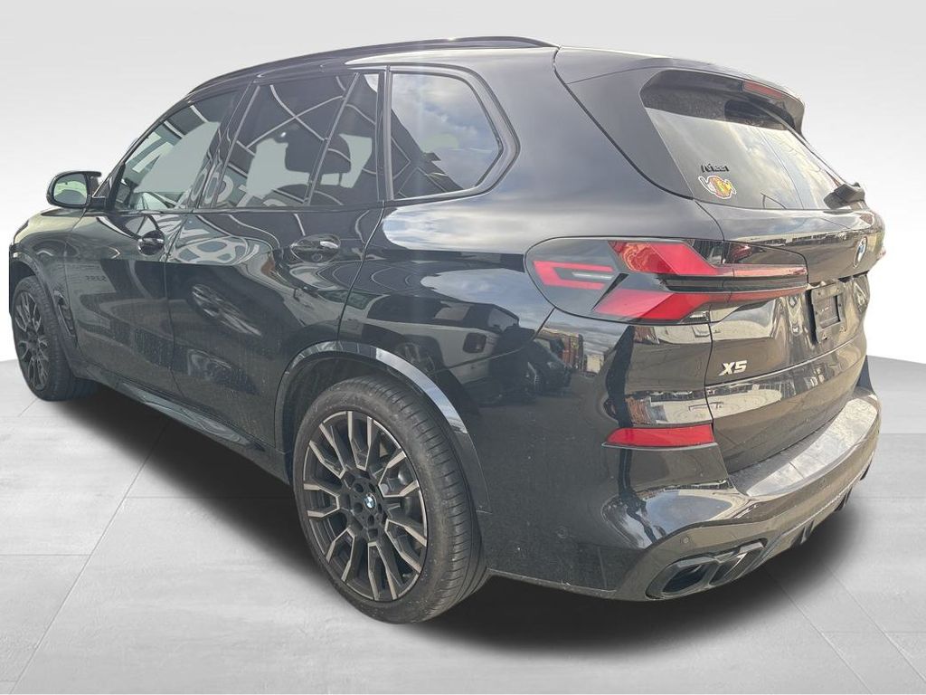 2024 Bmw X5 M60i photo 2