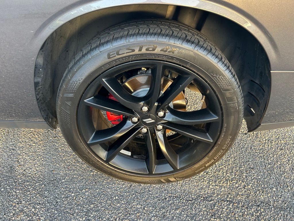 Thumbnail: 2017 Dodge Challenger - 9