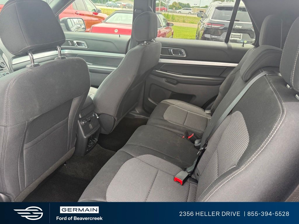 Used 2016 Black Ford XLT image 11