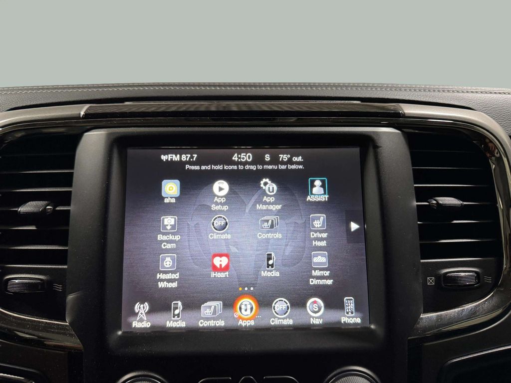 View vehicle photo 7