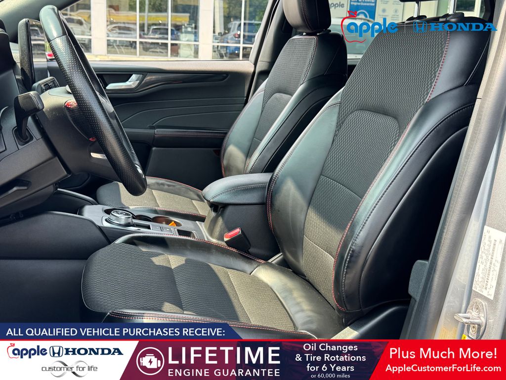 2024 Ford Escape ST-Line Select