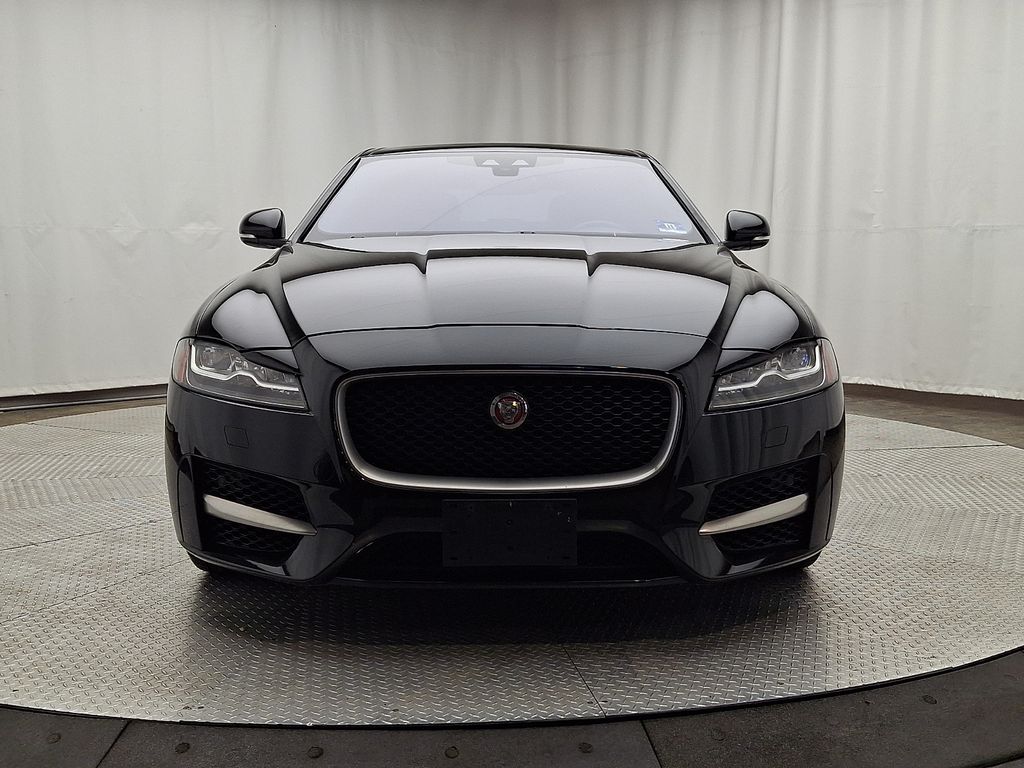 Thumbnail: 2016 Jaguar XF - 2