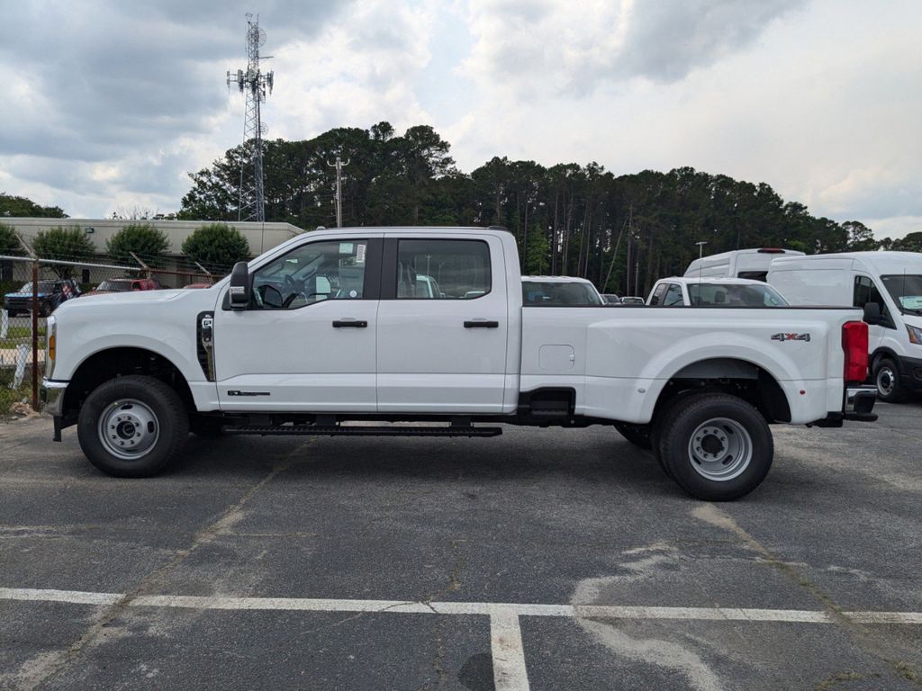 2025 Ford F-350 Super Duty XL