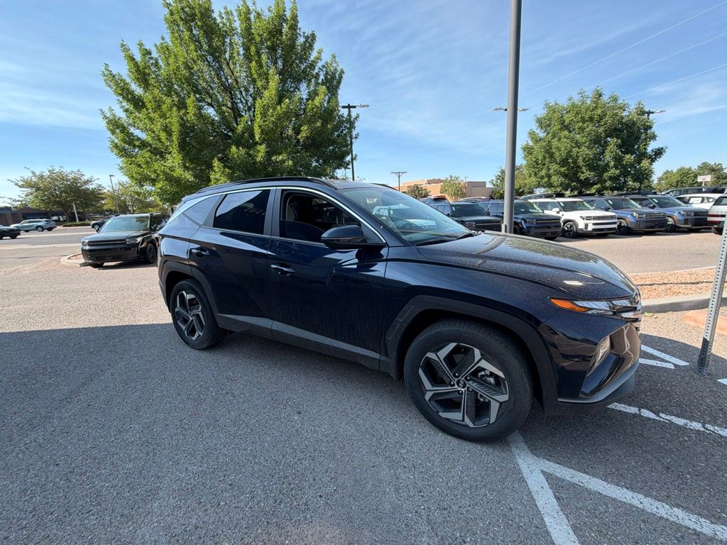 Used 2024 Blue Hyundai SEL Convenience image 3