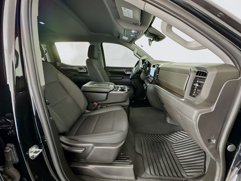 Thumbnail: 2023 Chevrolet Silverado 1500 - 27