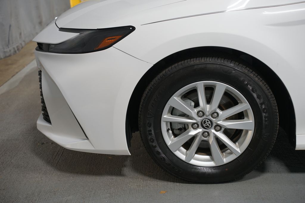 Thumbnail: 2025 Toyota Camry - 5