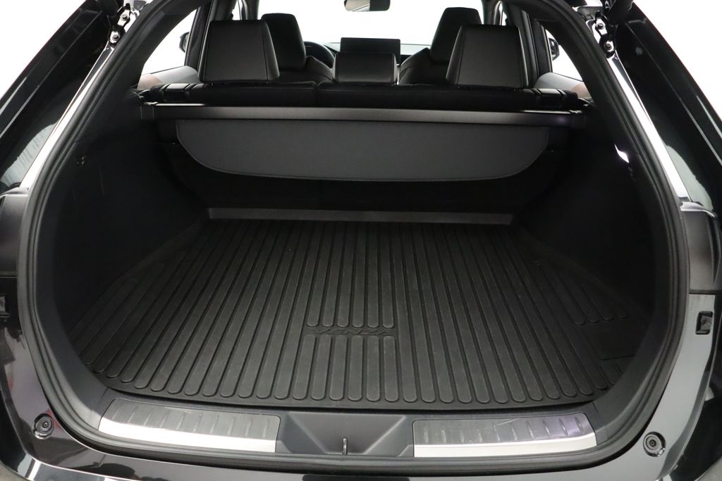 2024 Toyota Venza XLE 22