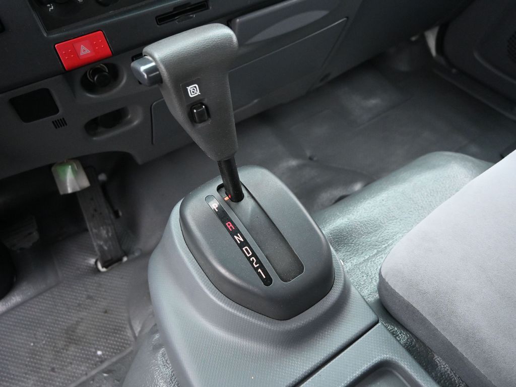 2016 Isuzu DSL REG AT 