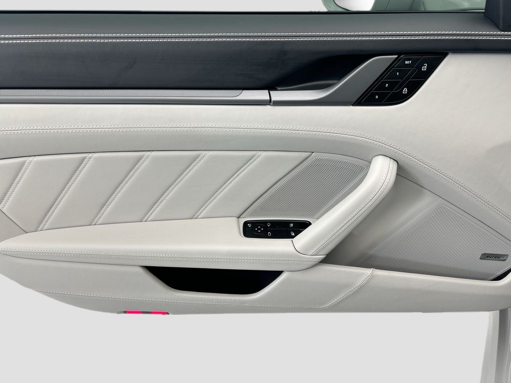 Thumbnail: 2026 Porsche 911 - 23