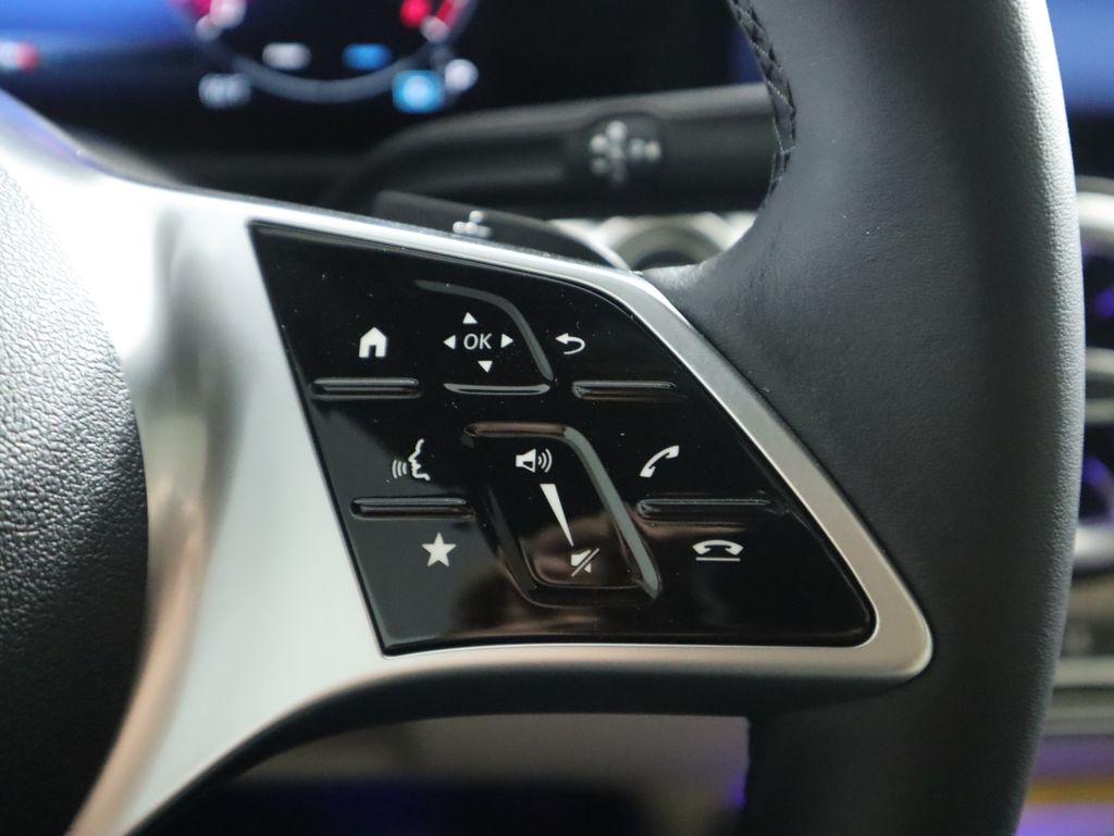 Thumbnail: 2026 Mercedes-Benz GLB - 13