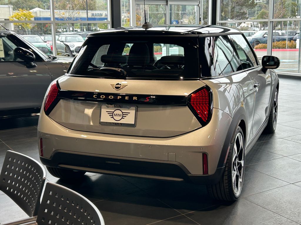 Thumbnail: 2026 MINI Cooper - 5