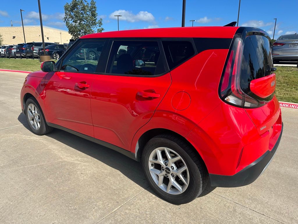 Thumbnail: 2023 Kia Soul - 4
