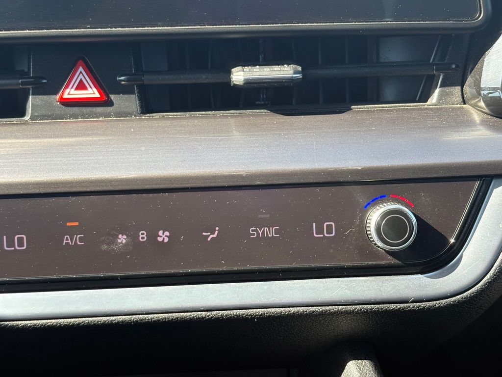 2025 Kia Sportage EX Silver at Shottenkirk Kia Fort Bend