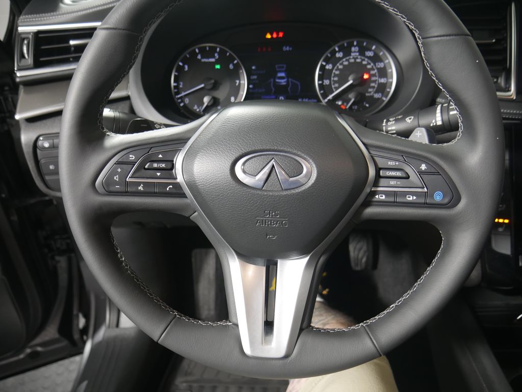 2023 INFINITI QX55 Luxe 17
