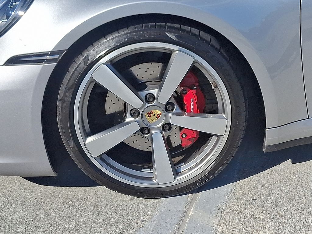 Thumbnail: 2020 Porsche 911 - 12