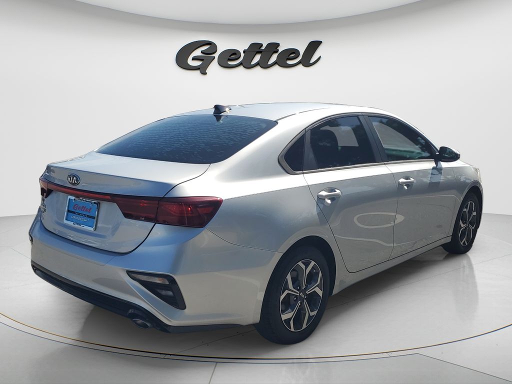Used 2020 Silver Kia LXS image 5