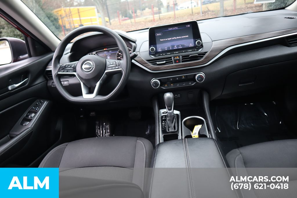 Used 2024 Red Nissan 2.5 SV image 24